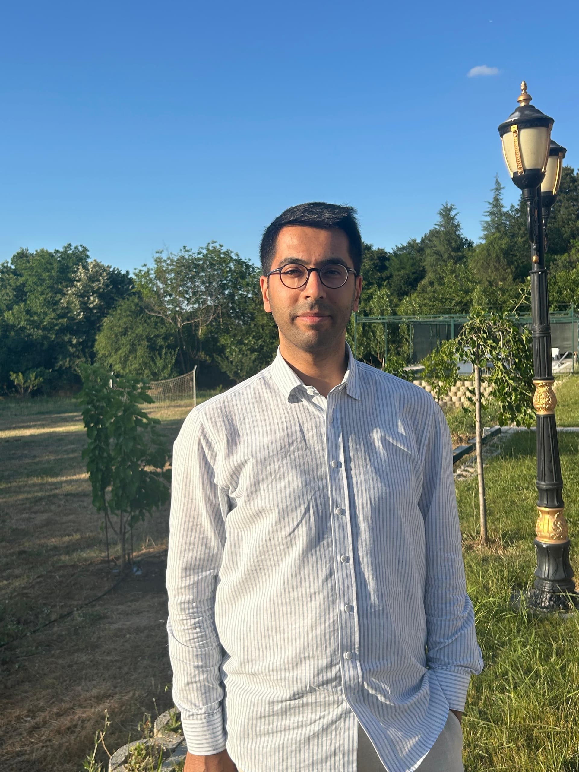 Arş. Gör. Dr. Eren Pilgir